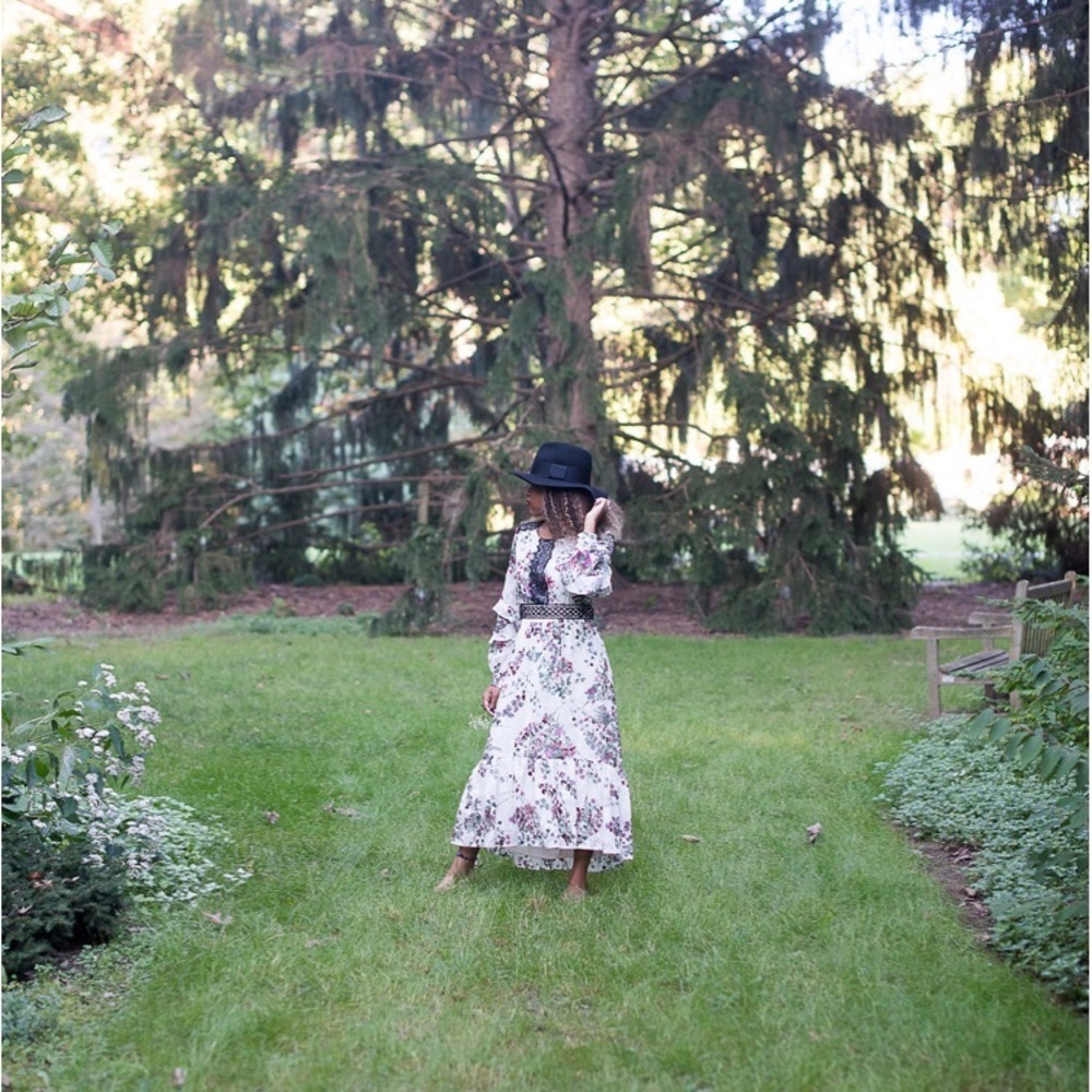 Dress - Picture 5 of 5